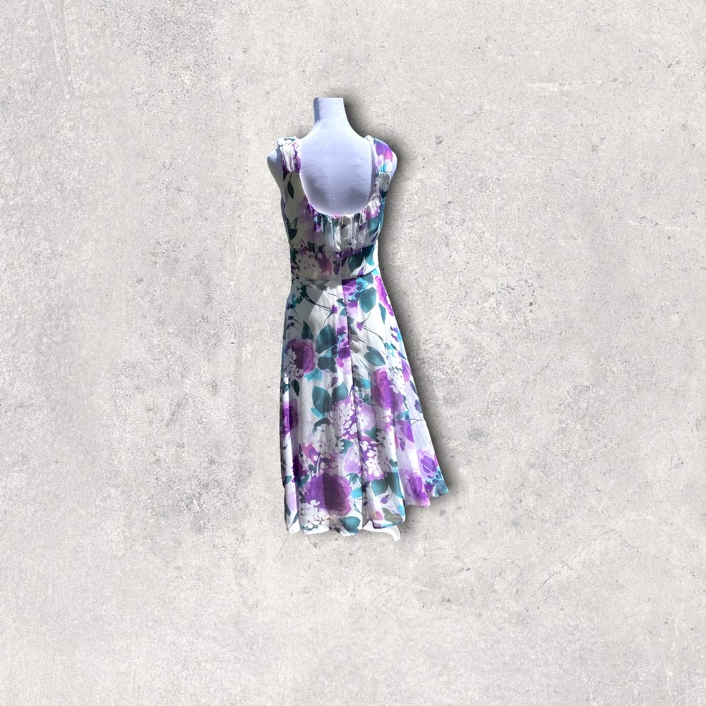 Pretty, fun & flirty dress - Picture 4 of 8